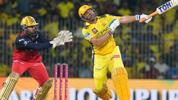 MS Dhoni Surpasses Suresh Raina to Become Chennai Super Kings Highest Run-Scorer