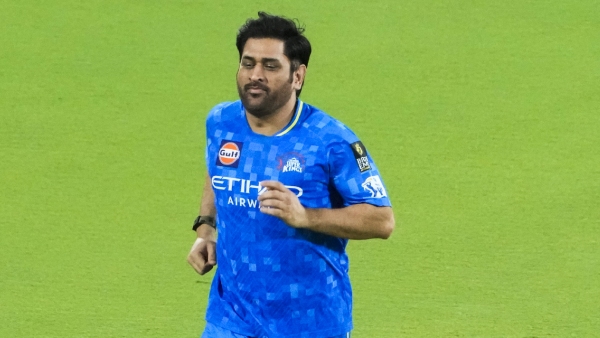 MS Dhoni Praises Bhojpuri Commentary Reveals His Favorite Language for IPL Broadcast