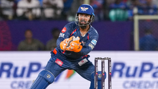 IPL 2025 Rishabh Pant missed stump is the reason for Lucknow Supergiants loss against Delhi Capitals