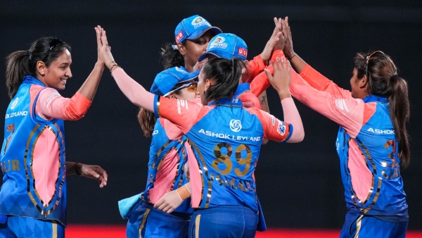WPL 2025 Mumbai Indians Aim for Top Spot in Final League Match Against RCB