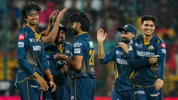 IPL 2025 GT vs RCB Who is Arshad Khan who made a sensation by taking Virat Kohli s wicket