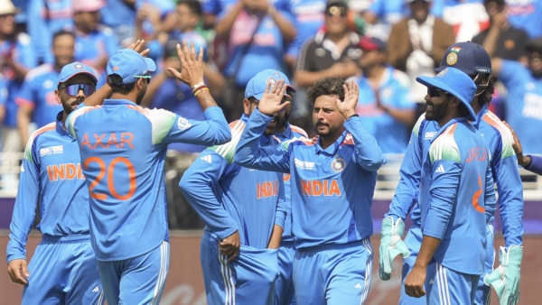 BCCI Central Contracts 2024 25 34 Players Included KL Rahul and Prasidh Krishna Among Them