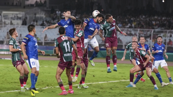 Mohun Bagan Clinches ISL Title with 2-1 Win Over Bengaluru FC in Thrilling Final