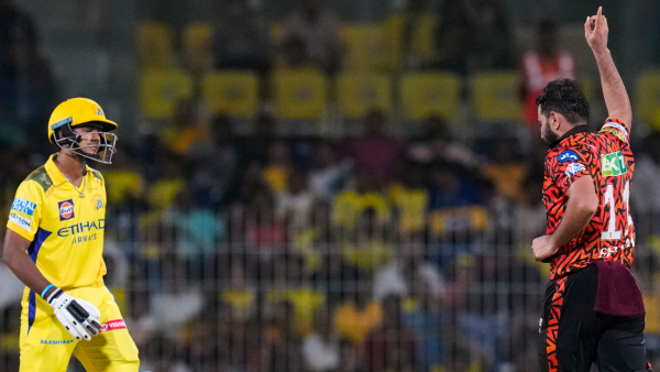 Mohammed Shami Creates IPL History with Fourth First-Ball Wicket in Chennai Clash
