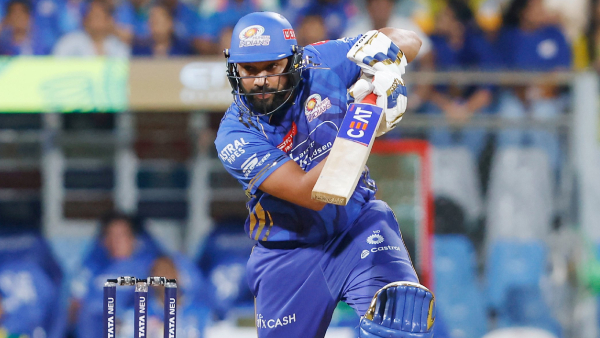 Rohit Sharma wins Most Valuable Player award for form in Chennai Super Kings vs Mumbai Indians match