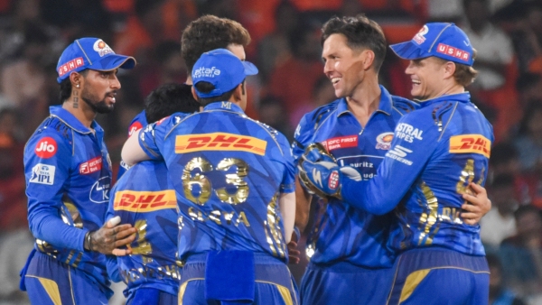 SRH vs MI IPL 2025 Toss Match Report Score batting and bowling performance kannada