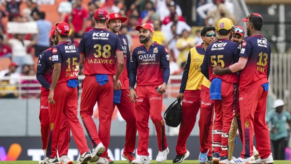 RCB vs PBKS IPL 2025 Bengaluru Choose to Bowl Shepherd Replaces Liam