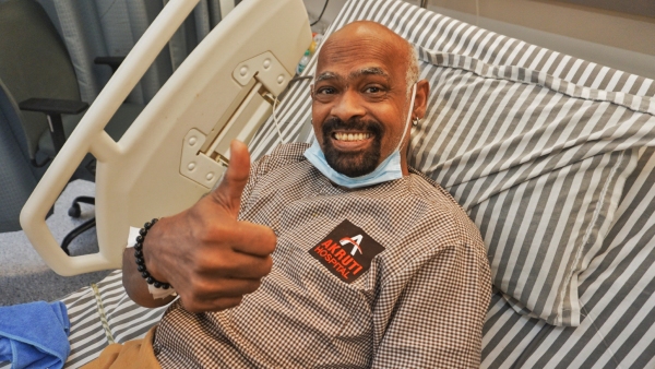 Former legendary cricketer offered to provide financial support to Vinod Kambli