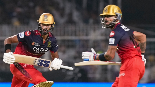 Virat Kohli Eyes Babar Azam s T20 Record Just 14 Fours Away from Milestone in IPL 2025
