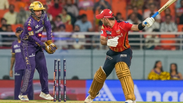 Maxwell amp amp Livingstone on Vacation Mode Sehwag Blasts Foreign Stars for IPL No-Show