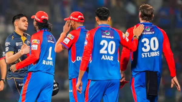 High-Voltage Playoff Clash Mumbai Indians Face Delhi Capitals as KL Rahul Suffers Injury Blow