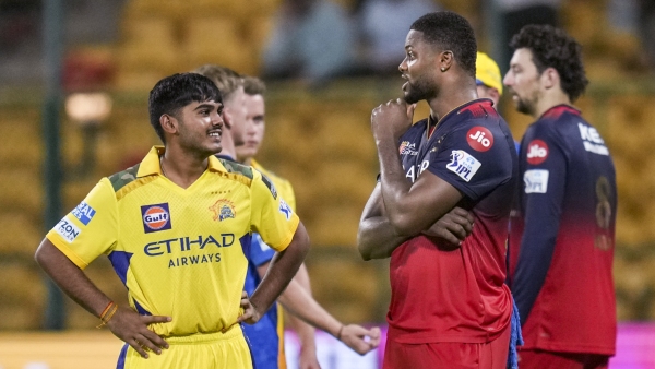 IPL 2025 Romario Shepherd and Liam Livingstone Rejoin RCB Squad for Remaining Matches
