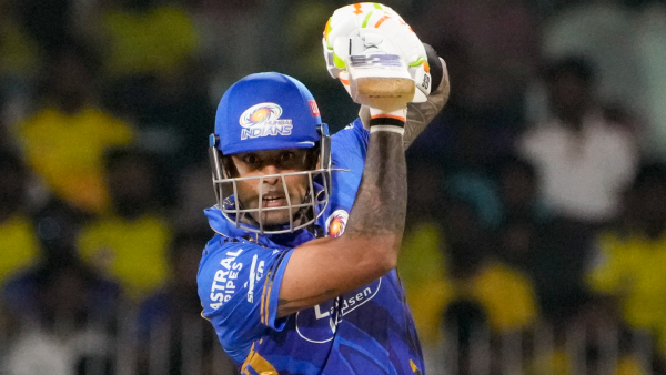 Suryakumar Yadav creates record of scoring 25 or more runs in 11 consecutive matches in IPL