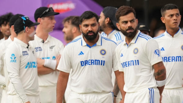 Anil Kumble says Kohli and Rohit should have retired on the field
