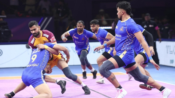 Thrilling Tiebreaker Puneri Paltan beats Bengaluru Bulls in a nail-biting Pro Kabaddi League opener