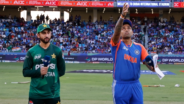 Team India won the toss against Pakistan in the Asia Cup Super 4 and chose to bowl