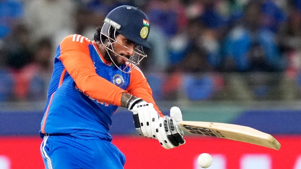 Tilak Varma Kuldeep Yadav Star as India Beat Pakistan by 6 Wickets to Clinch Asia Cup T20 Title