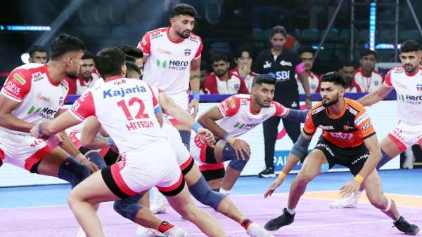 UP Yoddhas Crush U Mumba 40-24 Haryana Steelers Edge Patna Pirates in PKL 12 Thriller