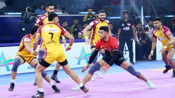 Bengaluru Bulls Lose Mini-Qualifier to Telugu Titans 32-37 Face Patna Pirates in Eliminator 2
