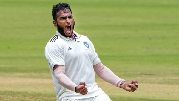 Ranji Trophy Karnataka enforces follow-on on Kerala Hooda double century puts Rajasthan ahead