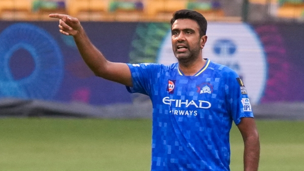 R Ashwin pulls out of Big Bash League 15 for Sydney Thunder due to knee surgery R Ashwin pulls out of Big Bash League 15 for Sydney Thunder due to knee surgery