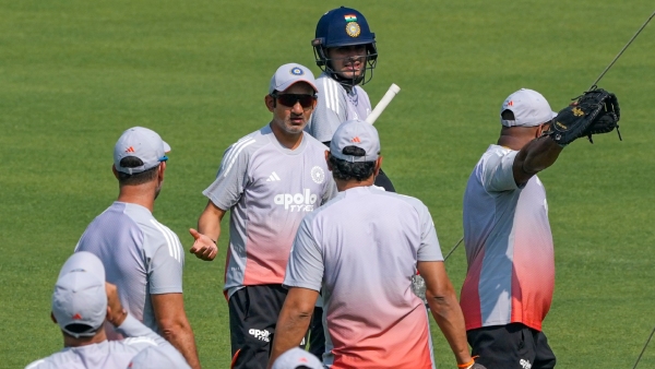 Shubman Gill to Travel to Guwahati for 2nd Test BCCI Gives Big Update on Injury Status