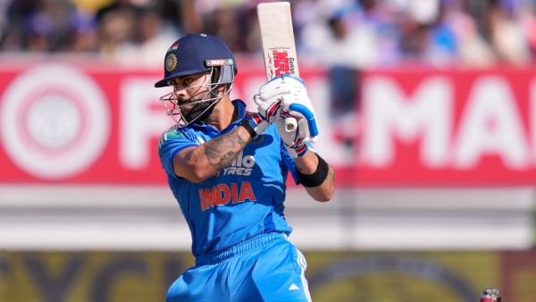 Virat Kohli Smashes 54th ODI Century in Indore Anchors India s Chase Against New Zealand