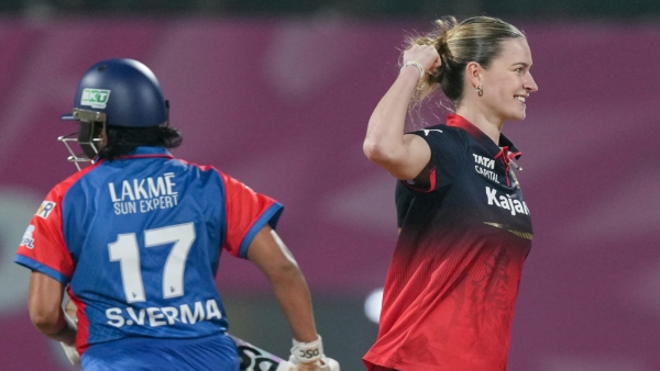 RCB Continues Unbeaten Run Mandhana s 96 Powers Bangalore to 8-Wicket Win Over Delhi in WPL