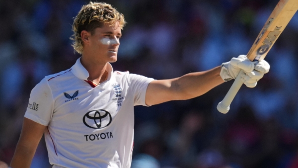 Australia Clinches Ashes 4-1 with 5-Wicket Win Over England in Sydney Mitchell Starc Series MVP