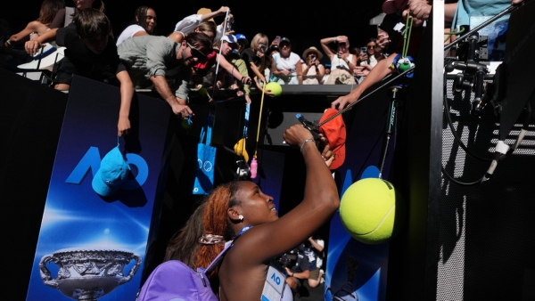 Australian Open Extreme heat disrupts matches as Jannik Sinner and Madison Keys battle on