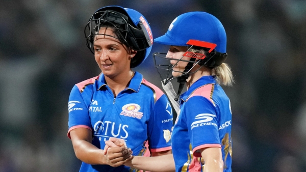 Harmanpreet Kaur Becomes First Indian to Reach 1000 Runs in WPL History Hits Stunning 71 vs GG Harmanpreet Kaur Becomes First Indian to Reach 1000 Runs in WPL History Hits Stunning 71 vs GG