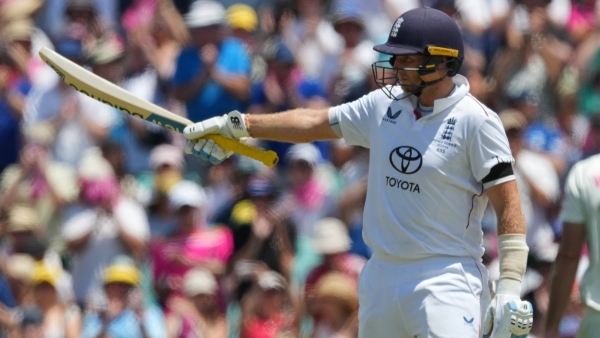 Joe Root Smashes 17th 150 Score in 5th Ashes Test Inches Closer to Don Bradman s Record
