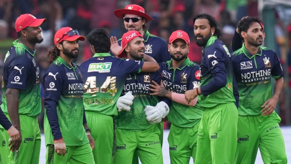 RCB vs DC
