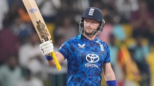 ഡൽഹിക്ക് ഇരുട്ടടി, ഇംഗ്ലീഷ്  താരം പിന്മാറി; ബിസിസിഐ കലിപ്പിൽ! വിലക്കിന് സാധ്യത