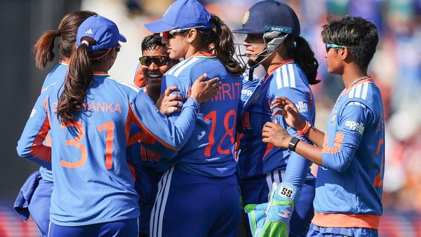 Womens T20 WC 2026: മിന്നിച്ച് മന്ദന!! ഫൈഫറുമായി ദീപ്തി; പാക് പടയെ തകര്‍ത്തെറിഞ്ഞ് ഇന്ത്യ