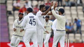 WTC 2021: ഇന്ത്യന് പേസര്മാര്ക്ക് തിളങ്ങാനാവാത്തത് എന്തുകൊണ്ട്? കാരണം ചൂണ്ടിക്കാട്ടി സിമണ് ഡൗള് WTC 2021: ഇന്ത്യന് പേസര്മാര്ക്ക് തിളങ്ങാനാവാത്തത് എന്തുകൊണ്ട്? കാരണം ചൂണ്ടിക്കാട്ടി സിമണ് ഡൗള്