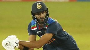 INDvSL T20: ഇന്ത്യയുടെ നാല് അരങ്ങേറ്റക്കാരും 'ഫ്ളോപ്', രക്ഷകരാവാന് ആര്ക്കുമായില്ല, പ്രകടനത്തിലൂടെ INDvSL T20: ഇന്ത്യയുടെ നാല് അരങ്ങേറ്റക്കാരും 'ഫ്ളോപ്', രക്ഷകരാവാന് ആര്ക്കുമായില്ല, പ്രകടനത്തിലൂടെ