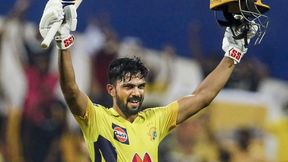 IPL 2021: അവസാന പന്തില് സിക്സടിച്ച് സെഞ്ചുറി; റുതുരാജ് തകര്ത്തിട്ടത് റെക്കോര്ഡുകളുടെ നീണ്ട നിര IPL 2021: അവസാന പന്തില് സിക്സടിച്ച് സെഞ്ചുറി; റുതുരാജ് തകര്ത്തിട്ടത് റെക്കോര്ഡുകളുടെ നീണ്ട നിര