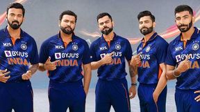 T20 World Cup: പാകിസ്താനെതിരേ അവനെ ഇന്ത്യ ഇറക്കണോ? പകരക്കാരനെ നിര്ദേശിച്ച് ചോപ്ര T20 World Cup: പാകിസ്താനെതിരേ അവനെ ഇന്ത്യ ഇറക്കണോ? പകരക്കാരനെ നിര്ദേശിച്ച് ചോപ്ര