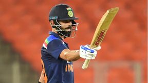 T20 World Cup 2021: 'ഗവാസ്കറെക്കാളും സച്ചിനെക്കാളും മികച്ചവന്', കോലിയെ പിന്തുണച്ച് മുന് പാക് താരം T20 World Cup 2021: 'ഗവാസ്കറെക്കാളും സച്ചിനെക്കാളും മികച്ചവന്', കോലിയെ പിന്തുണച്ച് മുന് പാക് താരം