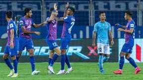ISL 2021-22: മുംബൈയ്ക്കു രക്ഷയില്ല, ബെംഗളൂരുവിനോടു നാണംകെട്ടു- ബ്ലാസ്റ്റേഴ്സ് ഹാപ്പി ISL 2021-22: മുംബൈയ്ക്കു രക്ഷയില്ല, ബെംഗളൂരുവിനോടു നാണംകെട്ടു- ബ്ലാസ്റ്റേഴ്സ് ഹാപ്പി