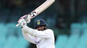 IND vs SA: സൗത്താഫ്രിക്കയില് സിക്സര്- കോലിക്കും ദ്രാവിഡിനും മുകളില് ബുംറ! IND vs SA: സൗത്താഫ്രിക്കയില് സിക്സര്- കോലിക്കും ദ്രാവിഡിനും മുകളില് ബുംറ!