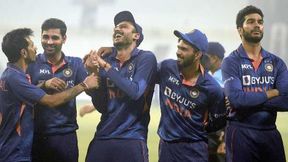 IND vs SA: ഏകദിന പരമ്പര പോക്കറ്റിലാക്കാം, ഇന്ത്യക്കു വേണ്ടത് മൂന്നു കാര്യങ്ങള് മാത്രം! IND vs SA: ഏകദിന പരമ്പര പോക്കറ്റിലാക്കാം, ഇന്ത്യക്കു വേണ്ടത് മൂന്നു കാര്യങ്ങള് മാത്രം!