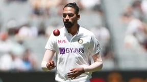 IND vs SA: മുഹമ്മദ് സിറാജിന് പരിക്ക്, രണ്ടാം ദിനം നഷ്ടമാവുമോ? വ്യക്തമാക്കി ആര് അശ്വിന് IND vs SA: മുഹമ്മദ് സിറാജിന് പരിക്ക്, രണ്ടാം ദിനം നഷ്ടമാവുമോ? വ്യക്തമാക്കി ആര് അശ്വിന്