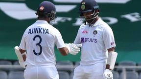IND vs SA: ഇന്ത്യക്കു ജയിക്കാന് എട്ട് വിക്കറ്റ് വേണം, സൗത്താഫ്രിക്കയ്ക്കു 122 റണ്സും IND vs SA: ഇന്ത്യക്കു ജയിക്കാന് എട്ട് വിക്കറ്റ് വേണം, സൗത്താഫ്രിക്കയ്ക്കു 122 റണ്സും
