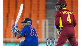 IND vs WI: സൂര്യ മധ്യനിരയിലെ ഹീറോ തന്നെ, ഇന്ത്യയുടെ മറ്റാര്ക്കുമില്ലാത്ത റെക്കോര്ഡ്! IND vs WI: സൂര്യ മധ്യനിരയിലെ ഹീറോ തന്നെ, ഇന്ത്യയുടെ മറ്റാര്ക്കുമില്ലാത്ത റെക്കോര്ഡ്!