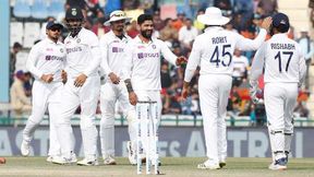 IND vs SL: പ്രമുഖ സ്പിന്നര് പുറത്ത്, പകരം ഓള്റൗണ്ടര്- ഇന്ത്യന് ടീം പ്രഖ്യാപിച്ചു IND vs SL: പ്രമുഖ സ്പിന്നര് പുറത്ത്, പകരം ഓള്റൗണ്ടര്- ഇന്ത്യന് ടീം പ്രഖ്യാപിച്ചു