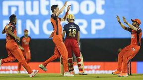 IPL 2022: സണ് റൈസിങ്, ചൂടേറ്റ് ആര്സിബി കരിഞ്ഞു! നാണംകെട്ട തോല്വി IPL 2022: സണ് റൈസിങ്, ചൂടേറ്റ് ആര്സിബി കരിഞ്ഞു! നാണംകെട്ട തോല്വി
