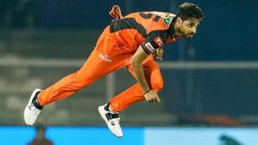 IPL 2022: 'യോര്ക്കറുകള് ഇങ്ങനെ എറിയണം, ബുംറയ്ക്കു ഭുവി കാണിച്ചുകൊടുത്തു!' IPL 2022: 'യോര്ക്കറുകള് ഇങ്ങനെ എറിയണം, ബുംറയ്ക്കു ഭുവി കാണിച്ചുകൊടുത്തു!'