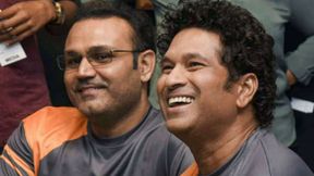 വെജിറ്റേറിയനായ വീരുവിനെ ചിക്കന്‍ കഴിപ്പിച്ച സച്ചിന്‍, പറഞ്ഞത് ഒരൊറ്റ കാര്യം!